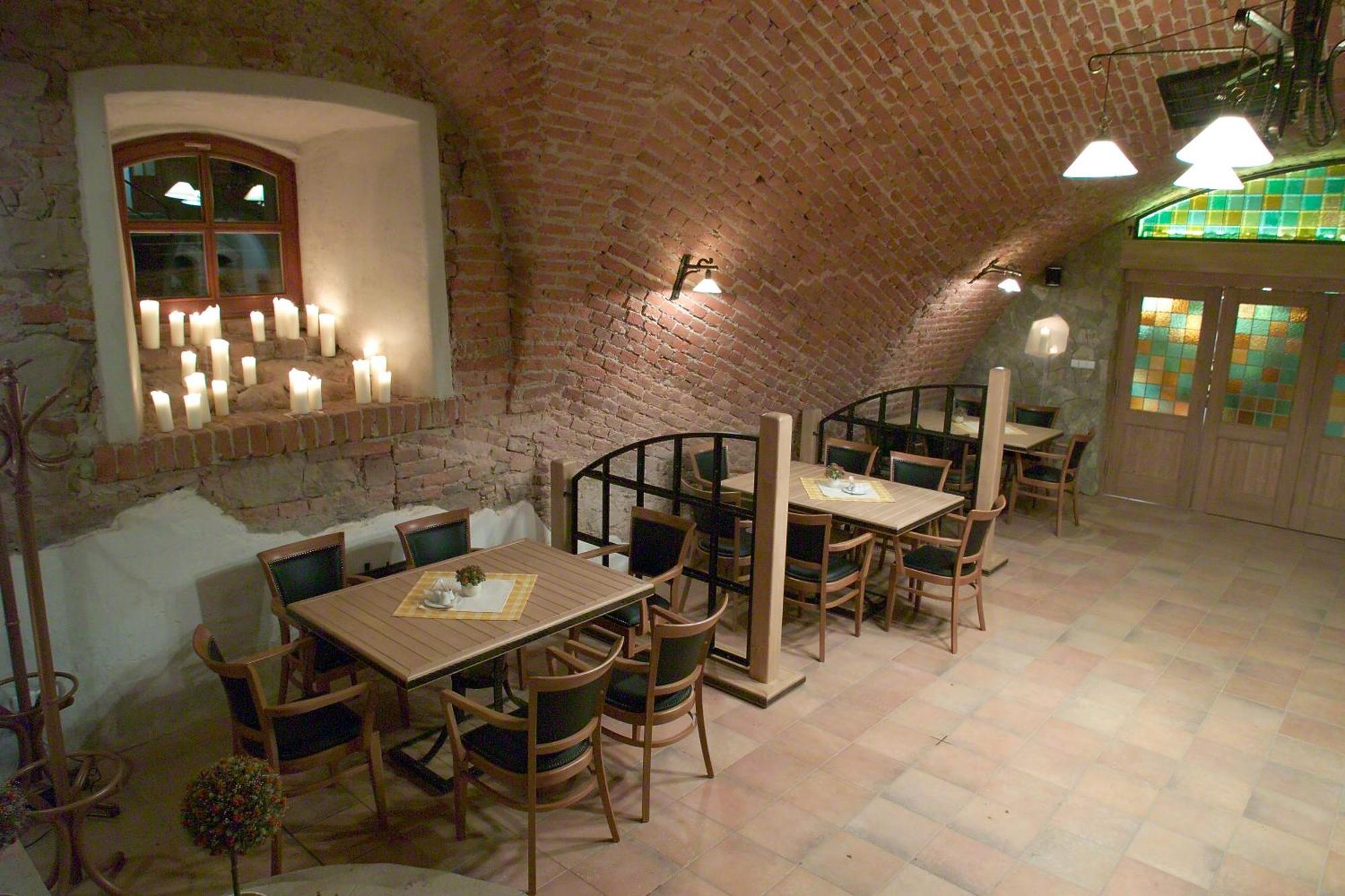 Hotel Konicek Uherské Hradiště Zewnętrze zdjęcie
