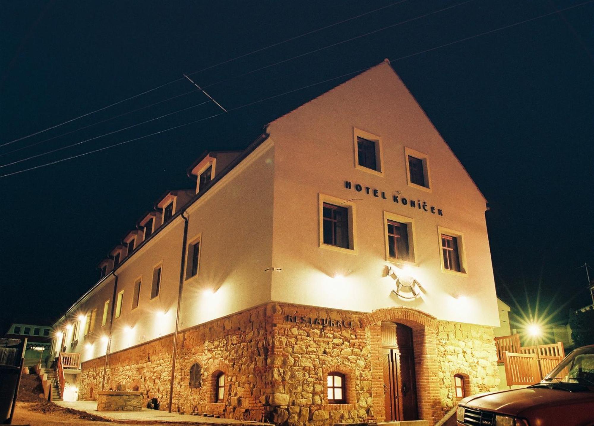 Hotel Konicek Uherské Hradiště Zewnętrze zdjęcie